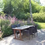 Beautiful In With 2 Bedrooms And Wifi Сasa de vacaciones Ebeltoft