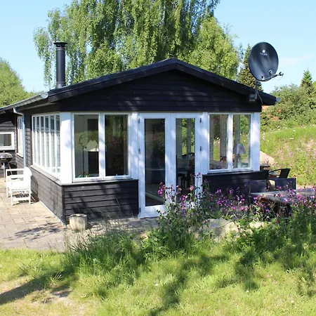 Beautiful In With 2 Bedrooms And Wifi Сasa de vacaciones